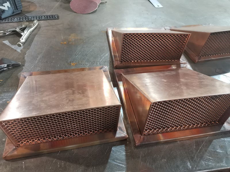 vent_reshetki_na_stenu (1)